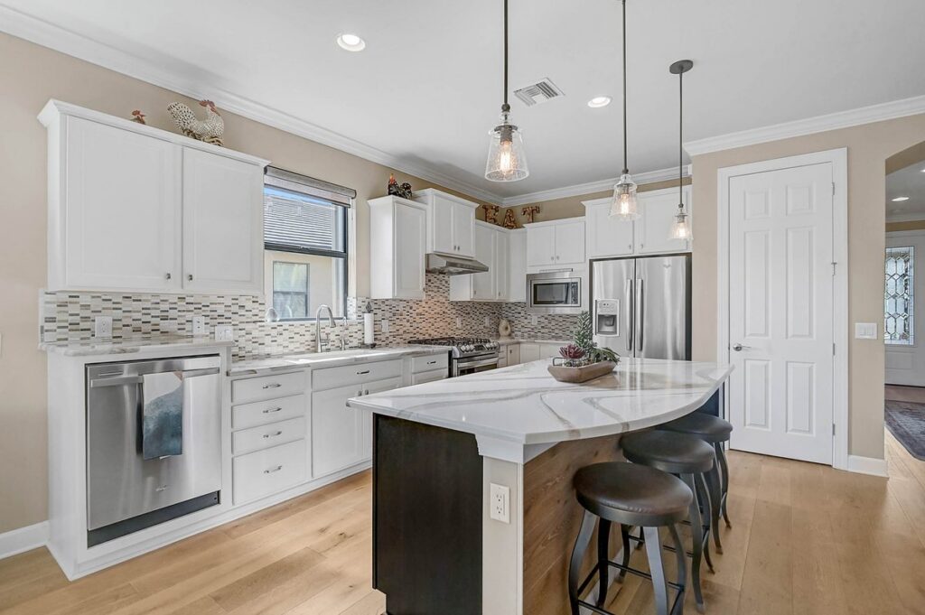 17009 Seaford Way, Bradenton, FL